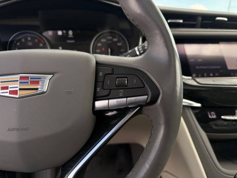 Used 2020 Cadillac XT6 Premium Luxury AWD/4WD image 13