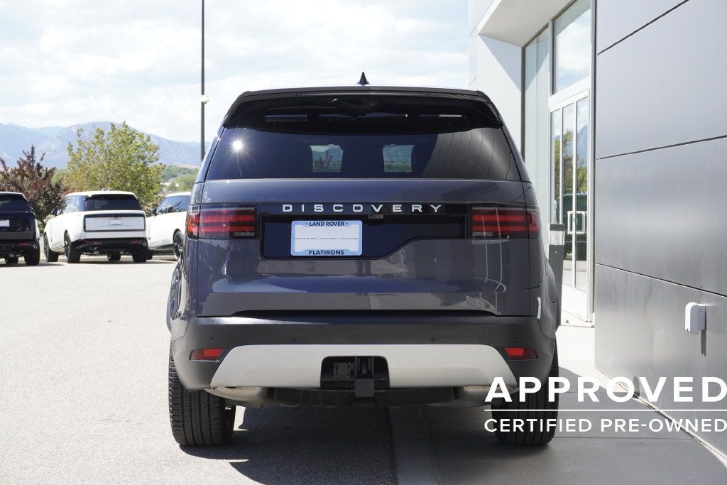 Used 2025 Land Rover Discovery S AWD/4WD image 6