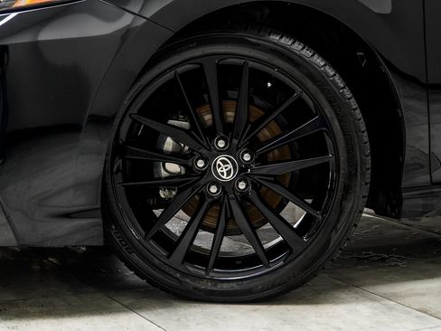 Used 2024 Toyota Camry XSE image 3