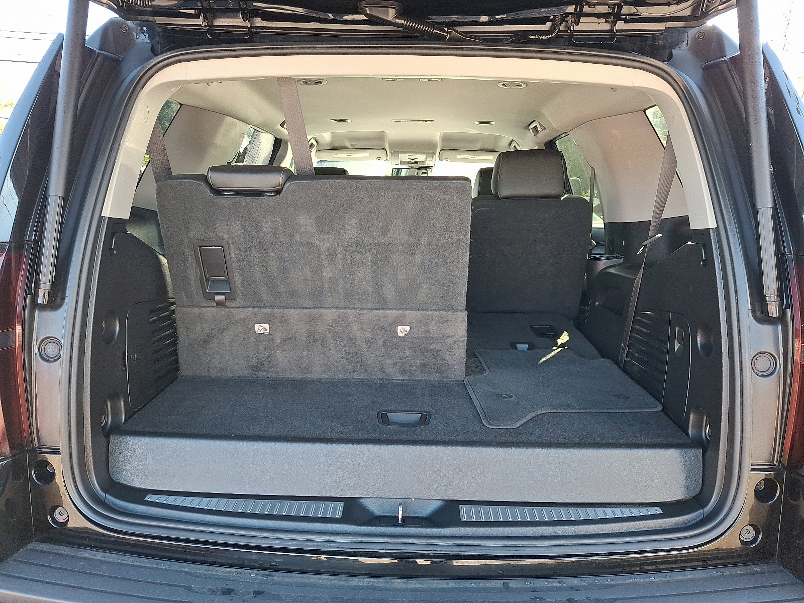 Used 2020 Chevrolet Tahoe LT AWD/4WD image 29
