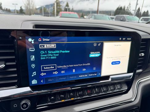 Used 2022 Chevrolet Silverado 1500 ZR2 w/ Technology Package image 32