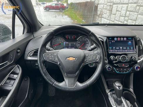 Used 2017 Chevrolet Cruze Premier FWD image 23
