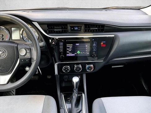 Used 2019 Toyota Corolla L FWD image 8