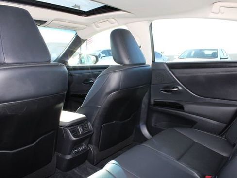 Certified 2023 Lexus ES 350 350 w/ Premium Package image 9