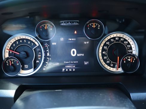 Used 2016 RAM 1500 Lone Star RWD image 25