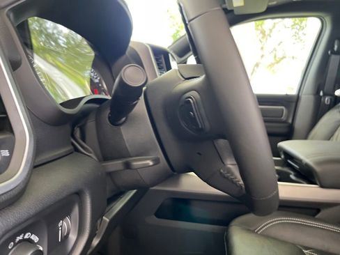 New 2022 RAM 1500 Big Horn image 39