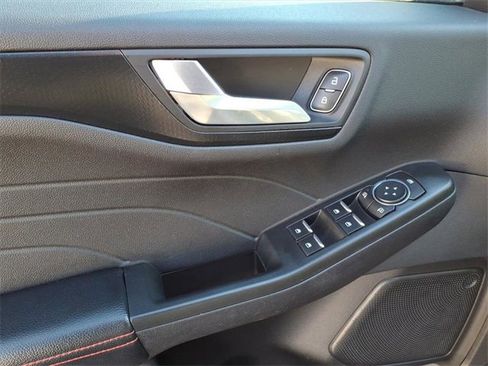 Used 2022 Ford Escape SEL w/ SEL Stealth AWD Package image 7