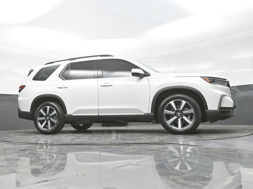 Used 2023 Honda Pilot Elite image 34