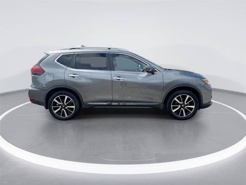 Used 2020 Nissan Rogue SL w/ Premium Package FWD image 9