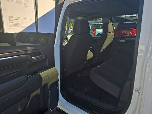 Used 2025 Chevrolet Silverado 1500 LT image 13