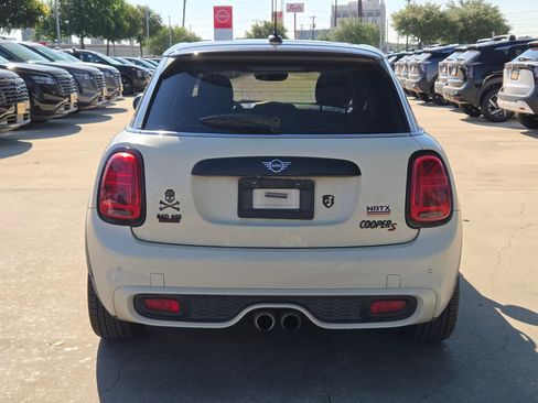 Used 2019 MINI Cooper S w/ Premium Package FWD image 4