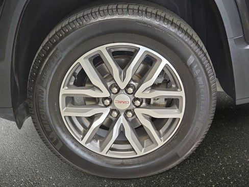 Used 2017 GMC Acadia SLE w/ Driver Alert Package I AWD/4WD image 35