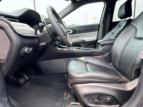 Used 2024 Jeep Compass Limited AWD/4WD image 28