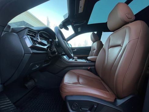 Used 2023 Audi Q8 Prestige image 23