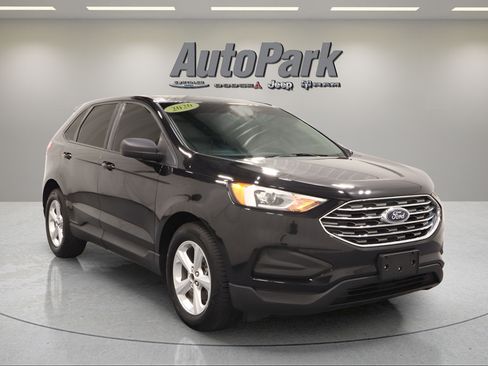Used 2020 Ford Edge SE FWD image 2