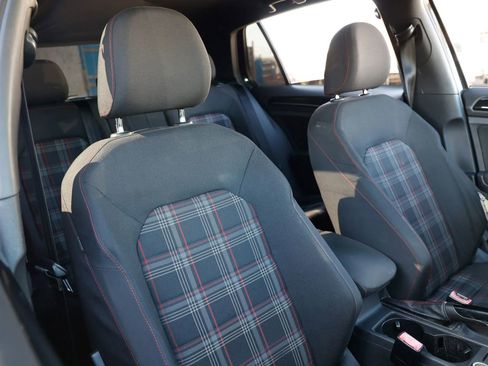 Used 2017 Volkswagen GTI Sport image 16