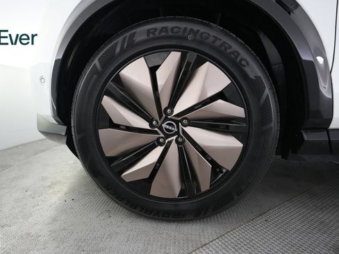 Used 2023 Nissan Ariya FWD image 19