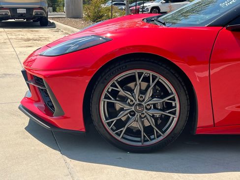 Used 2024 Chevrolet Corvette Stingray Preferred Conv w/ Stealth Interior Trim Package RWD image 8