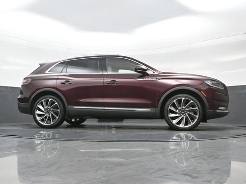 Used 2023 Lincoln Nautilus Reserve w/ Equipment Group 202A AWD/4WD image 31