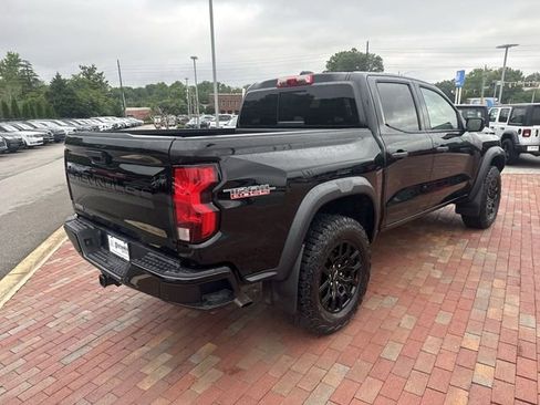 Used 2026 Chevrolet Colorado Trail Boss AWD/4WD image 36