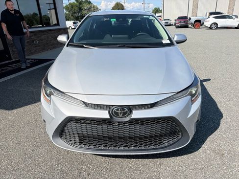 Used 2022 Toyota Corolla LE FWD image 12