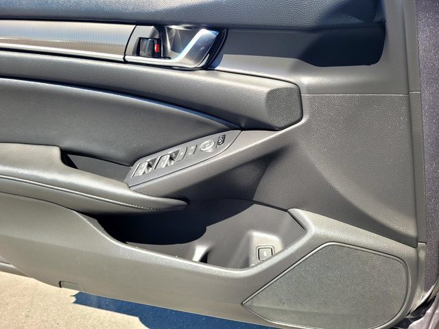 Used 2019 Honda Accord Sport image 15