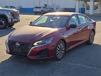 Used 2024 Nissan Altima 2.5 SV