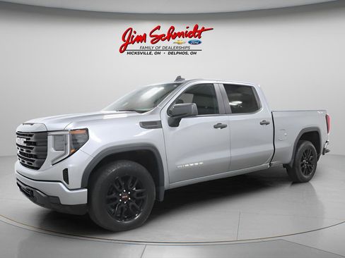 Used 2024 GMC Sierra 1500 Pro w/ Graphite Edition AWD/4WD image 2