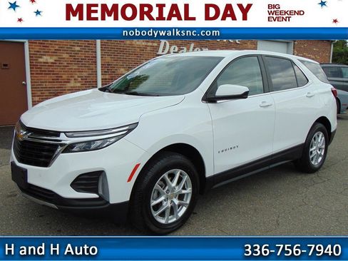 Used 2024 Chevrolet Equinox LT AWD/4WD image 1