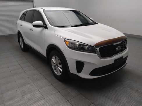 Used 2019 Kia Sorento FWD V6 image 13