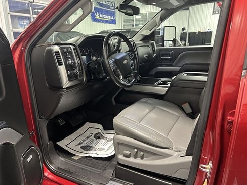 Used 2019 Chevrolet Silverado 2500 LTZ w/ Duramax Plus Package image 8