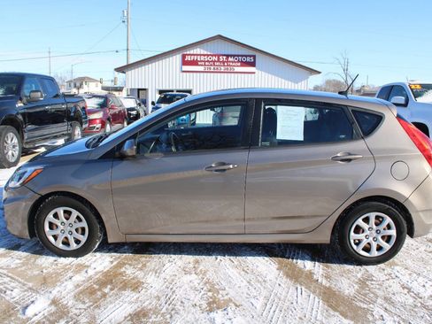 Used 2014 Hyundai Accent GS image 1