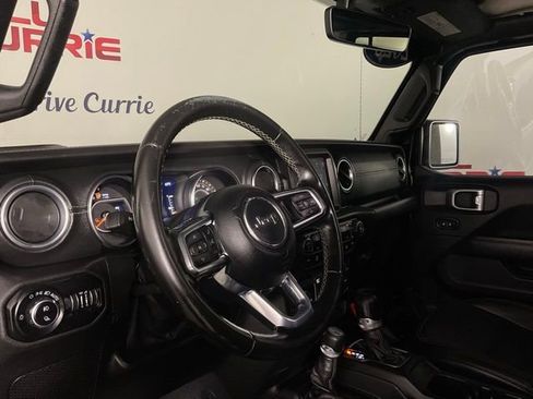 Used 2020 Jeep Gladiator Overland w/ Popular Equipment Package image 13