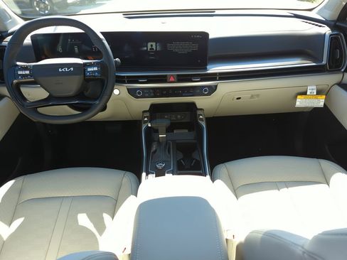 New 2026 Kia Sorento S image 12
