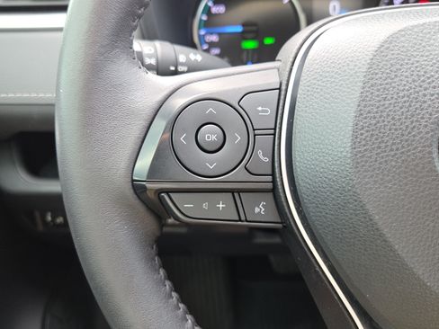Certified 2022 Toyota RAV4 XLE Premium AWD/4WD image 26