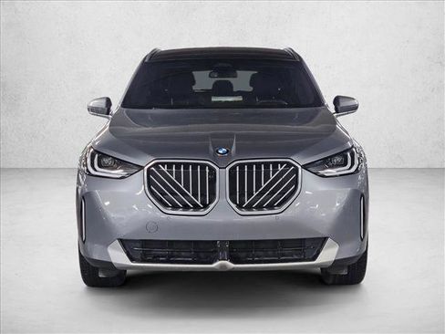 Used 2025 BMW X3 xDrive30 w/ Premium Package AWD/4WD image 2