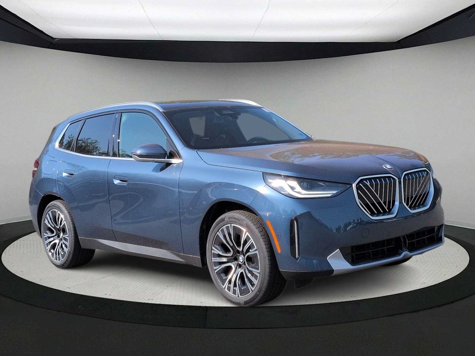 Used 2026 BMW X3 xDrive30i w/ Convenience Package AWD/4WD image 2