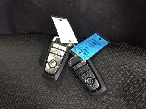 New 2025 Ford F150 XLT w/ Equipment Group 302A MID image 32