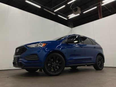 Certified 2022 Ford Edge SE