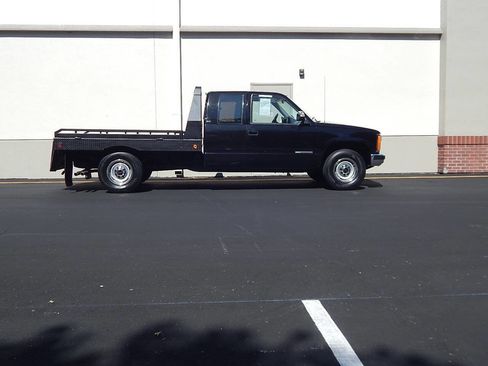 Used 1992 GMC Sierra 2500 2WD Extended Cab image 2