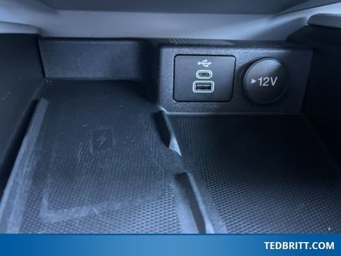 Certified 2024 Ford Escape Platinum w/ Premium Technology Package image 37