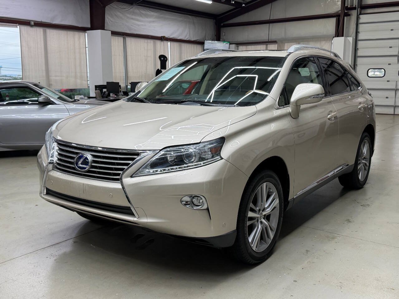 Used 2015 Lexus RX 450h AWD image 5