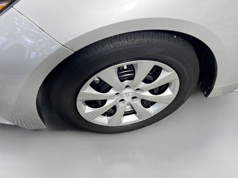 Used 2023 Toyota Corolla LE FWD image 14