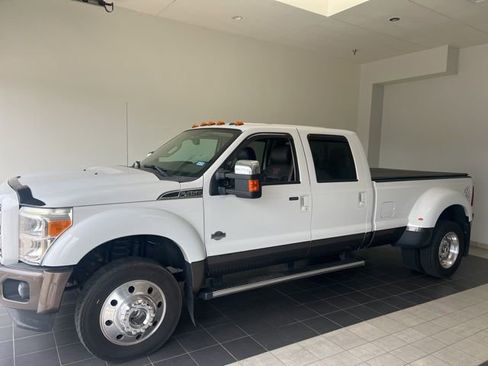 Used 2015 Ford F450 King Ranch w/ King Ranch Chrome Package image 1