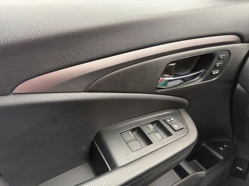 Used 2022 Honda Pilot Special Edition image 19