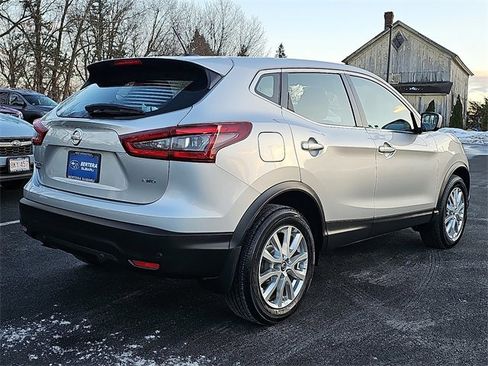 Used 2021 Nissan Rogue Sport S image 6