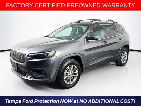 Used 2019 Jeep Cherokee Latitude Plus w/ Cold Weather Group AWD/4WD image 1