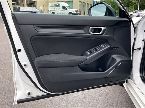 Used 2024 Honda Civic Sport image 9