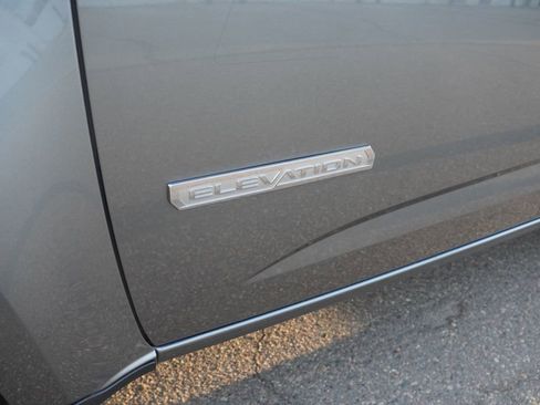 Used 2022 GMC Canyon Elevation w/ Elevation Premium Package AWD/4WD image 14