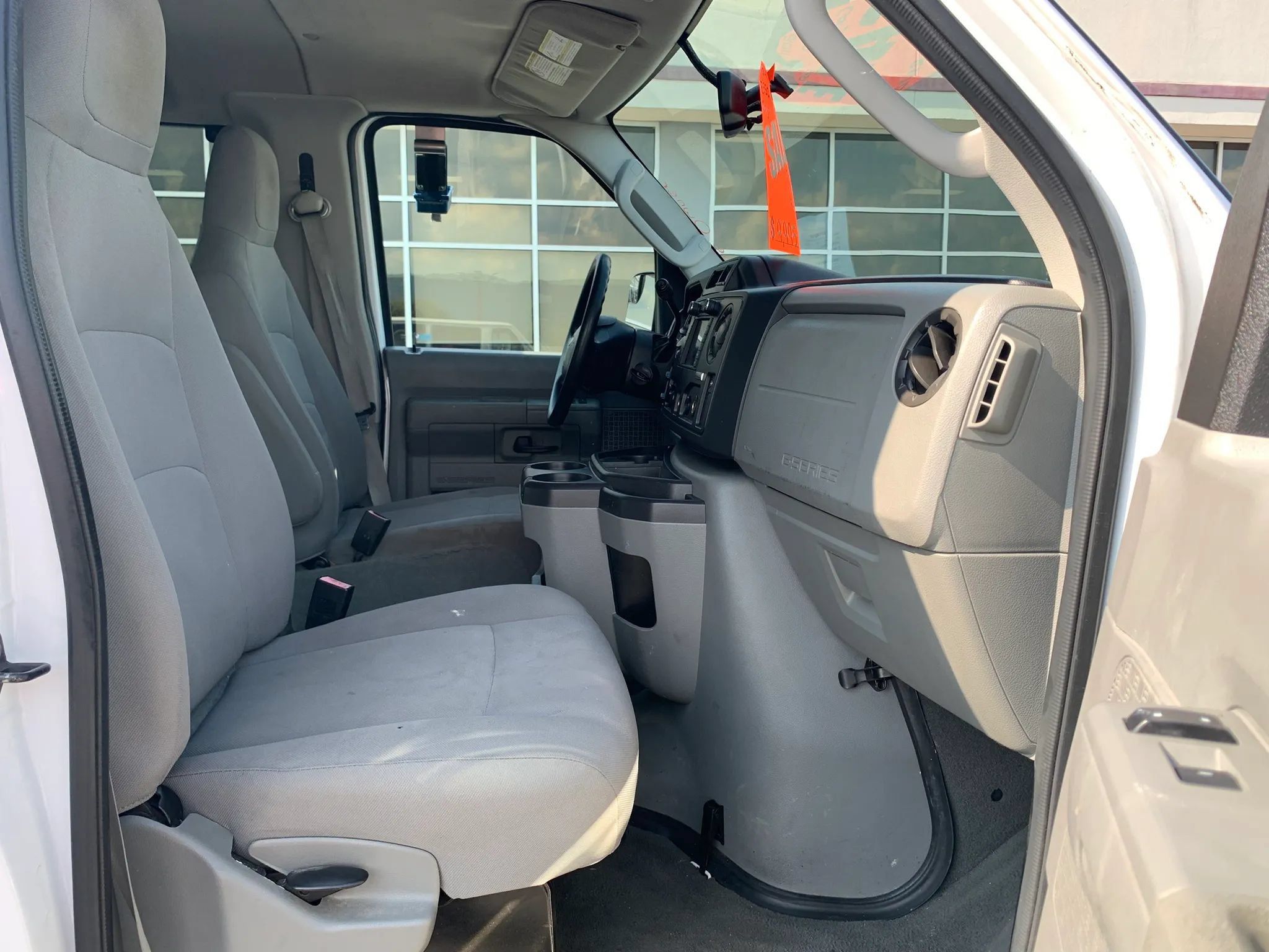 Used 2011 Ford E-350 and Econoline 350 XL w/ Interior Upgrade Pkg RWD image 22